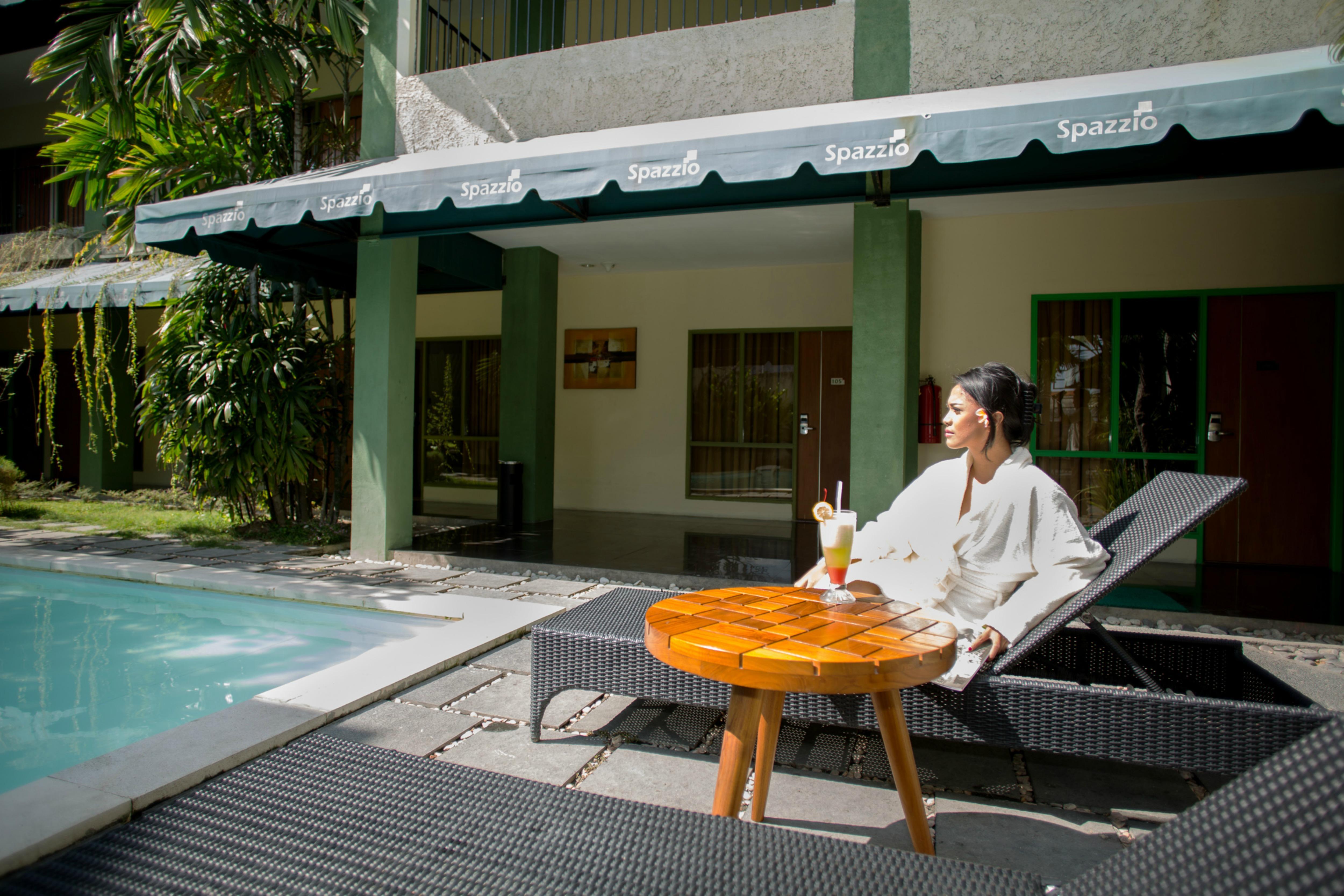 Spazzio Bali Hotel Кута Екстер'єр фото
