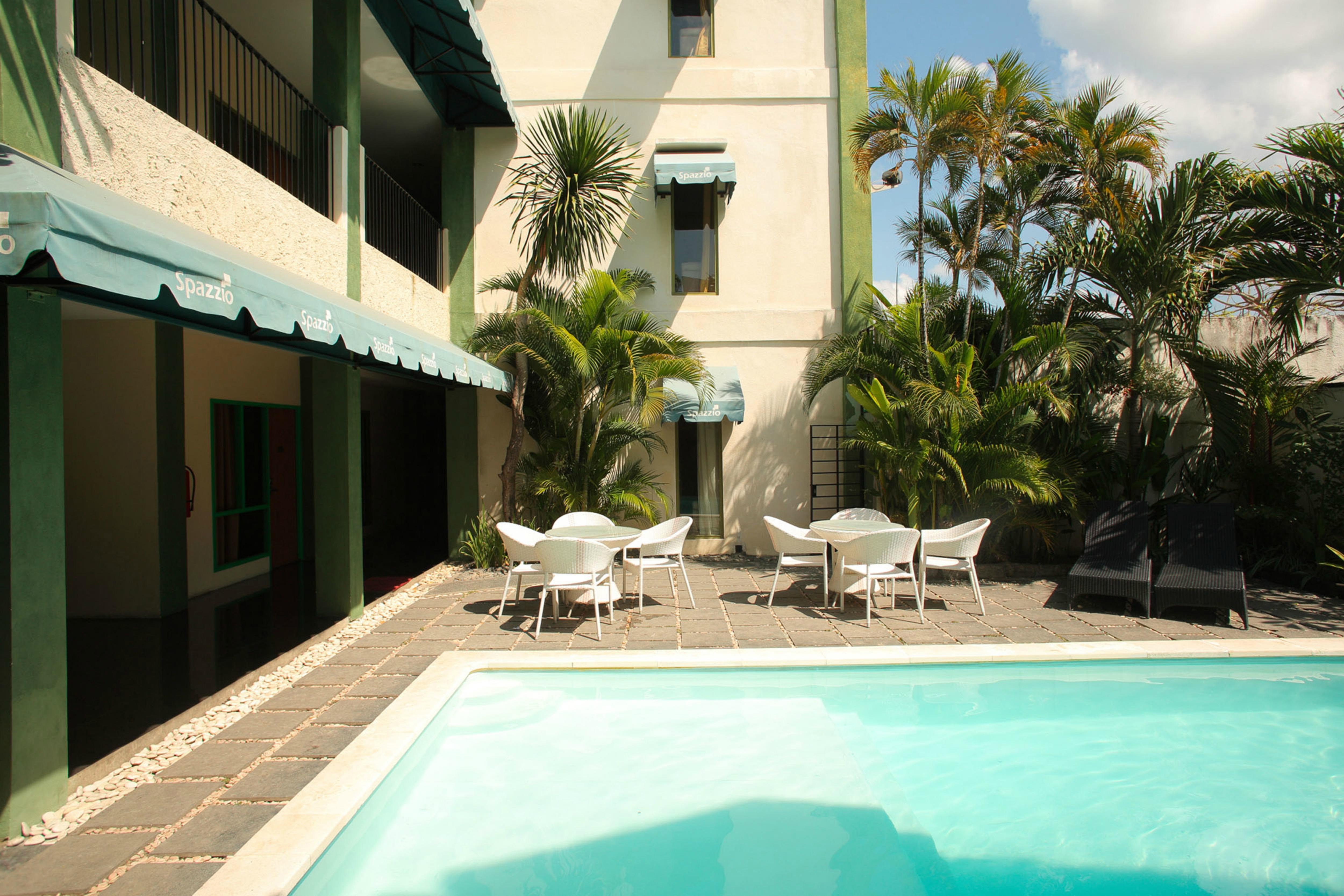 Spazzio Bali Hotel Кута Екстер'єр фото